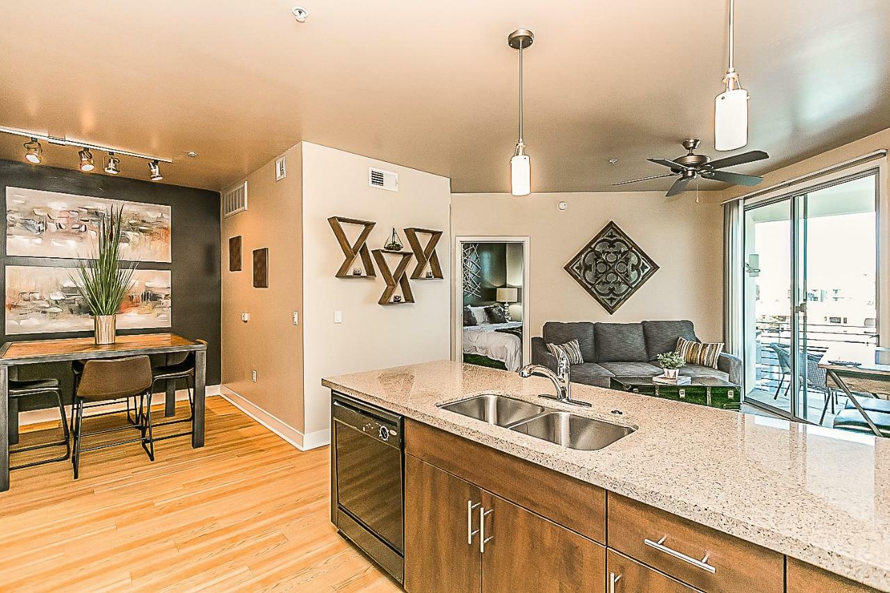 Shopping & Dining 1 Mile - 24 Hour Pool With Parking - 4036 Villa Phoenix Exteriör bild